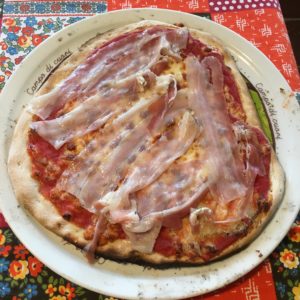 Pizza alla pancetta - ph Silvana Delfuoco