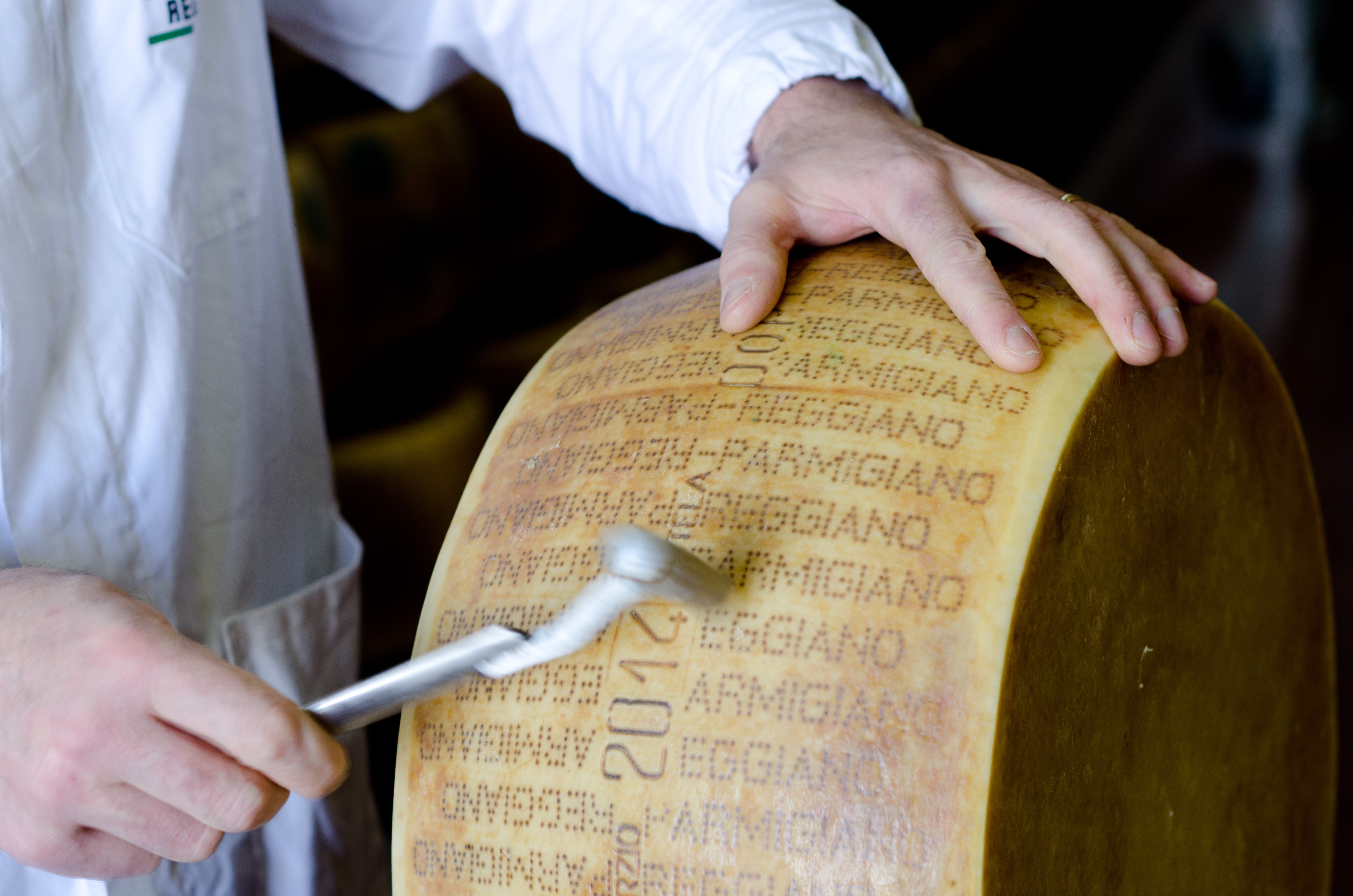Parmigiano Reggiano Dop: Forma - Ph Ufficio Stampa