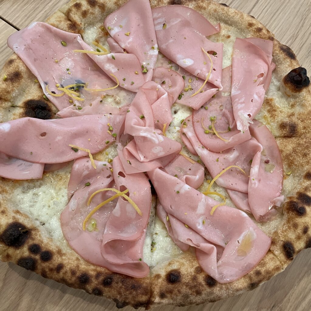 Pizza Con Mortadella A Obicà - Ph Silvana Delfuoco