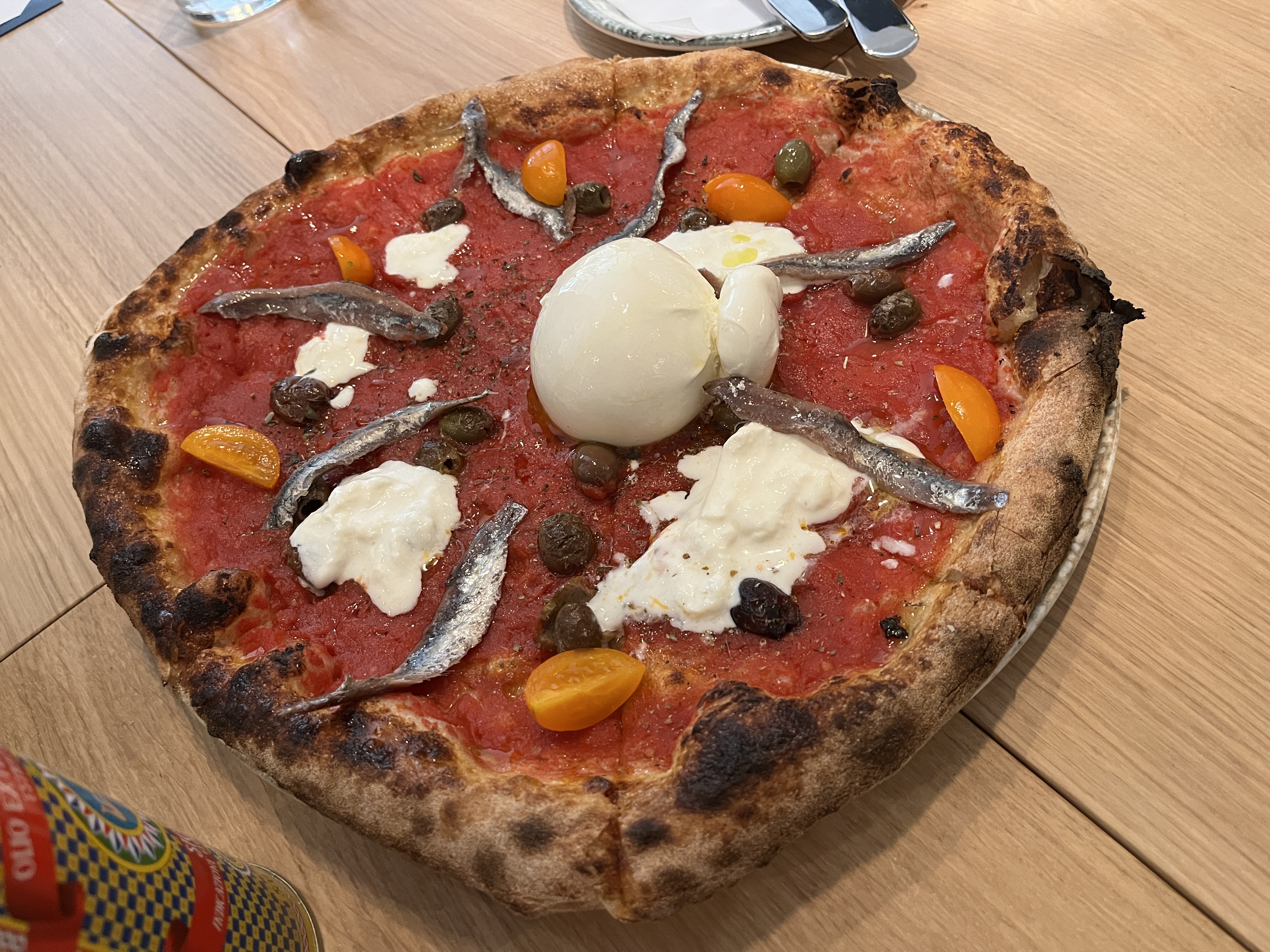Pizza con mozzarella a Obicà - ph Silvana Delfuoco
